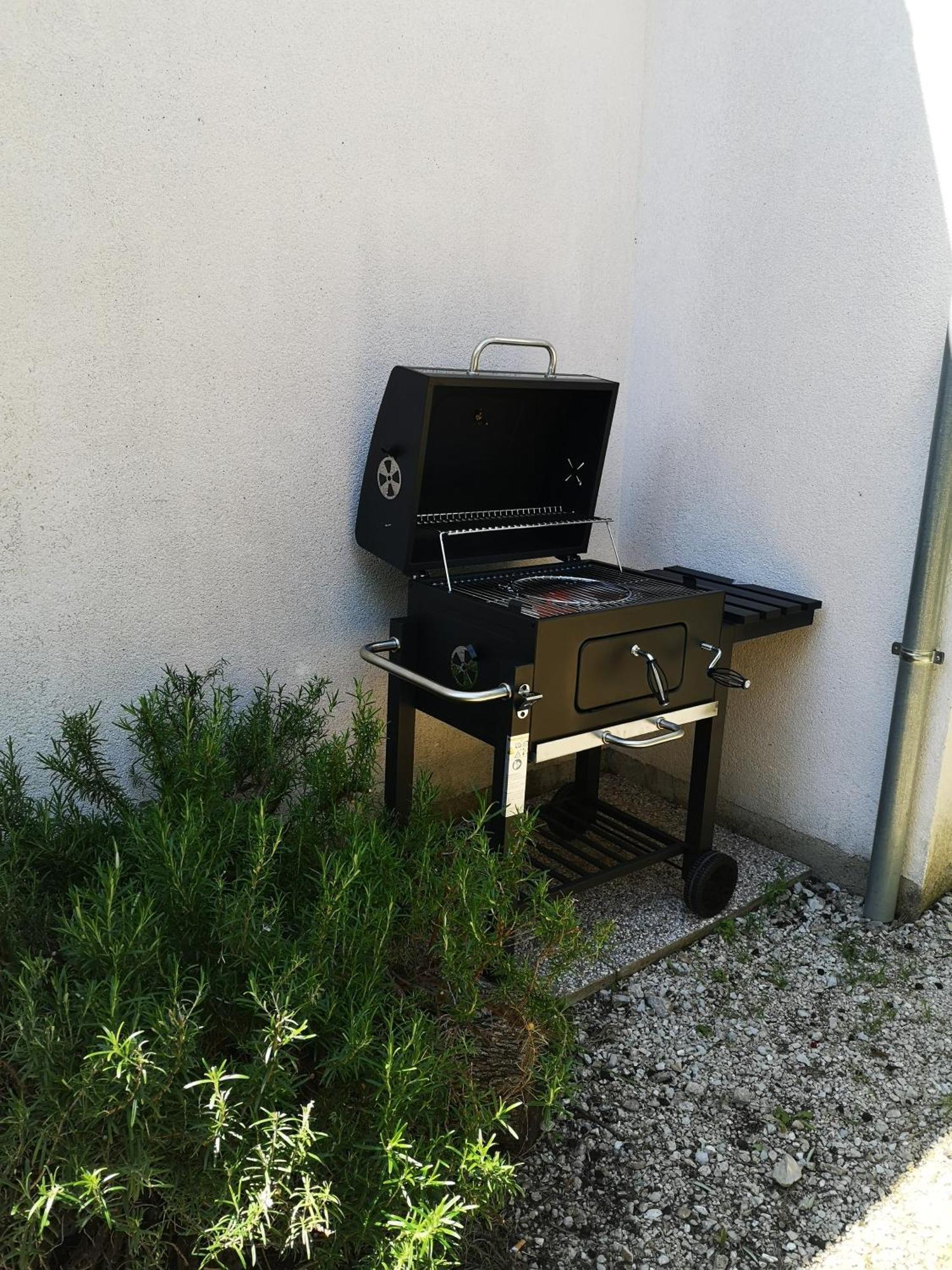 Holiday Home Oliveta 布雷拉 外观 照片